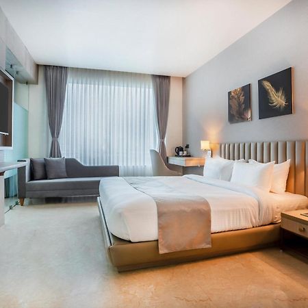 Hotel Plaza International Near Delhi Airport Yeni Delhi Dış mekan fotoğraf