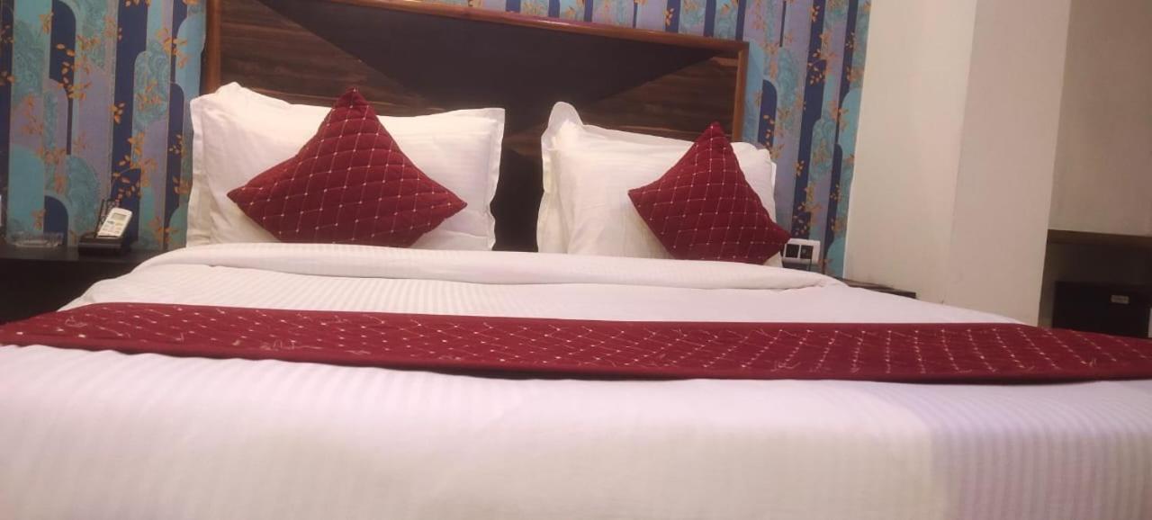 Hotel Plaza International Near Delhi Airport Yeni Delhi Dış mekan fotoğraf